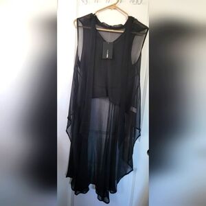 BNWT- Fashion Nova Top - Size M